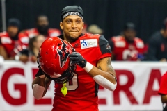 041423-SHARKS-GUNSLINGERS-1